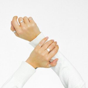 Hexingsheng Jewelry | How to Wear Rings on Multiple Fingers for Trendy Vibe