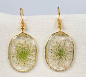 Hexingsheng Jewelry | Exploring the Beauty of Real Flower Jewelry in Fashion