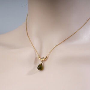 Modern Artistry 18K Gold Plated Green Glass Pendant Necklace