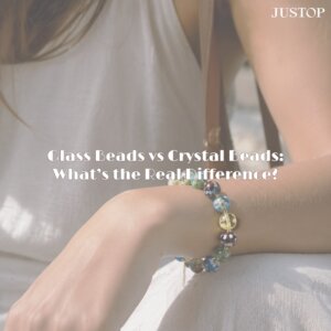 Hexingsheng Jewelry | الخرز الزجاجي مقابل الخرز الكريستالي: ما الفرق الحقيقي بينهما؟